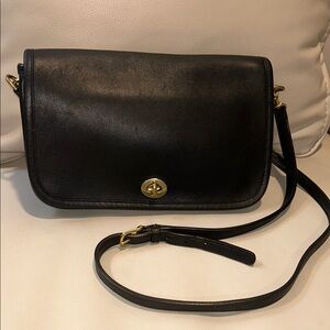 Coach Vintage Glove Tanned Penny Pocket Purse